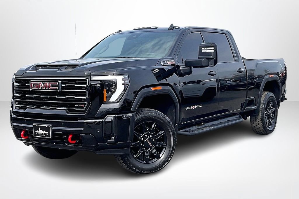Used 2025 GMC Sierra 2500 AT4 w/ Technology Package AWD/4WD image 3
