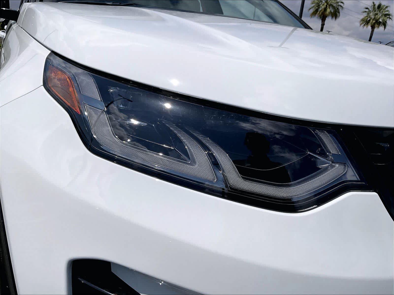 New 2026 Land Rover Discovery Sport Landmark AWD/4WD image 33