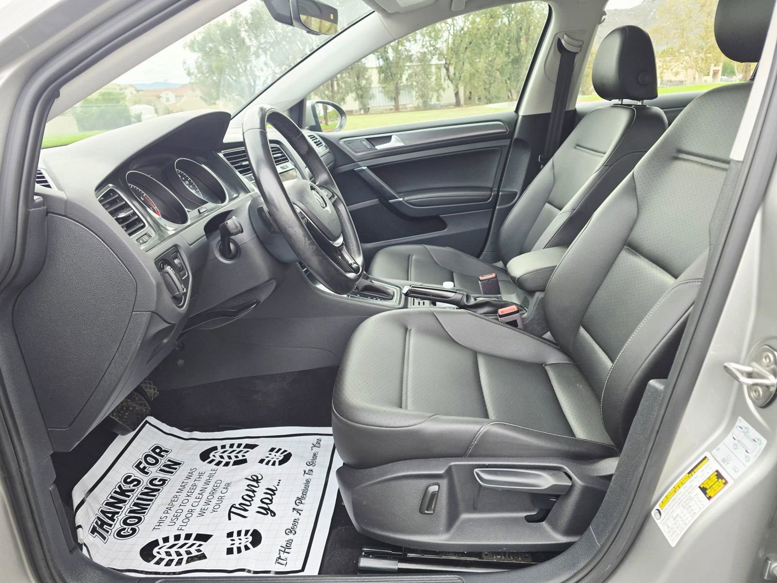Used 2018 Volkswagen Golf SE FWD image 12