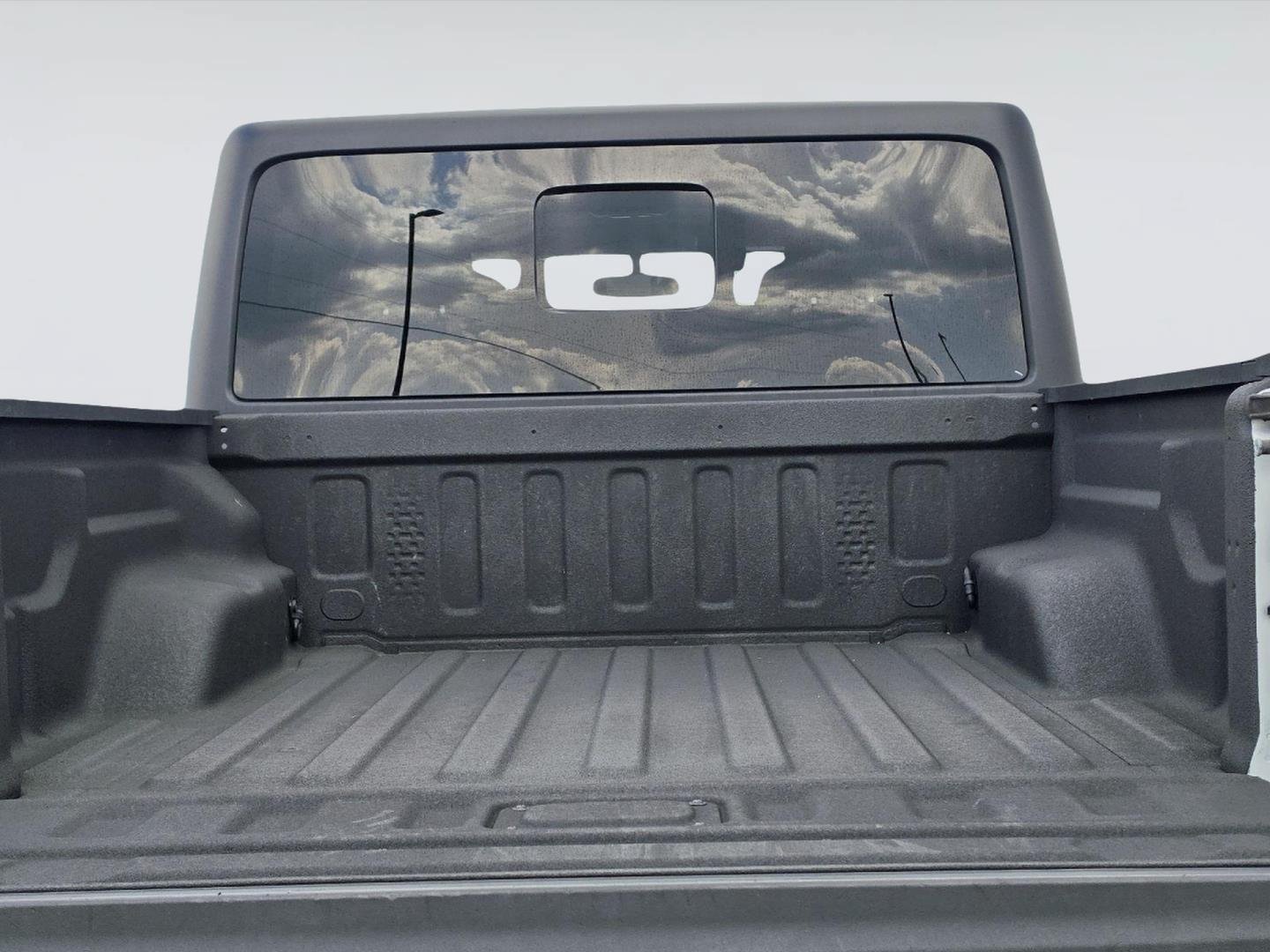 Used 2023 Jeep Gladiator Sport AWD/4WD image 29