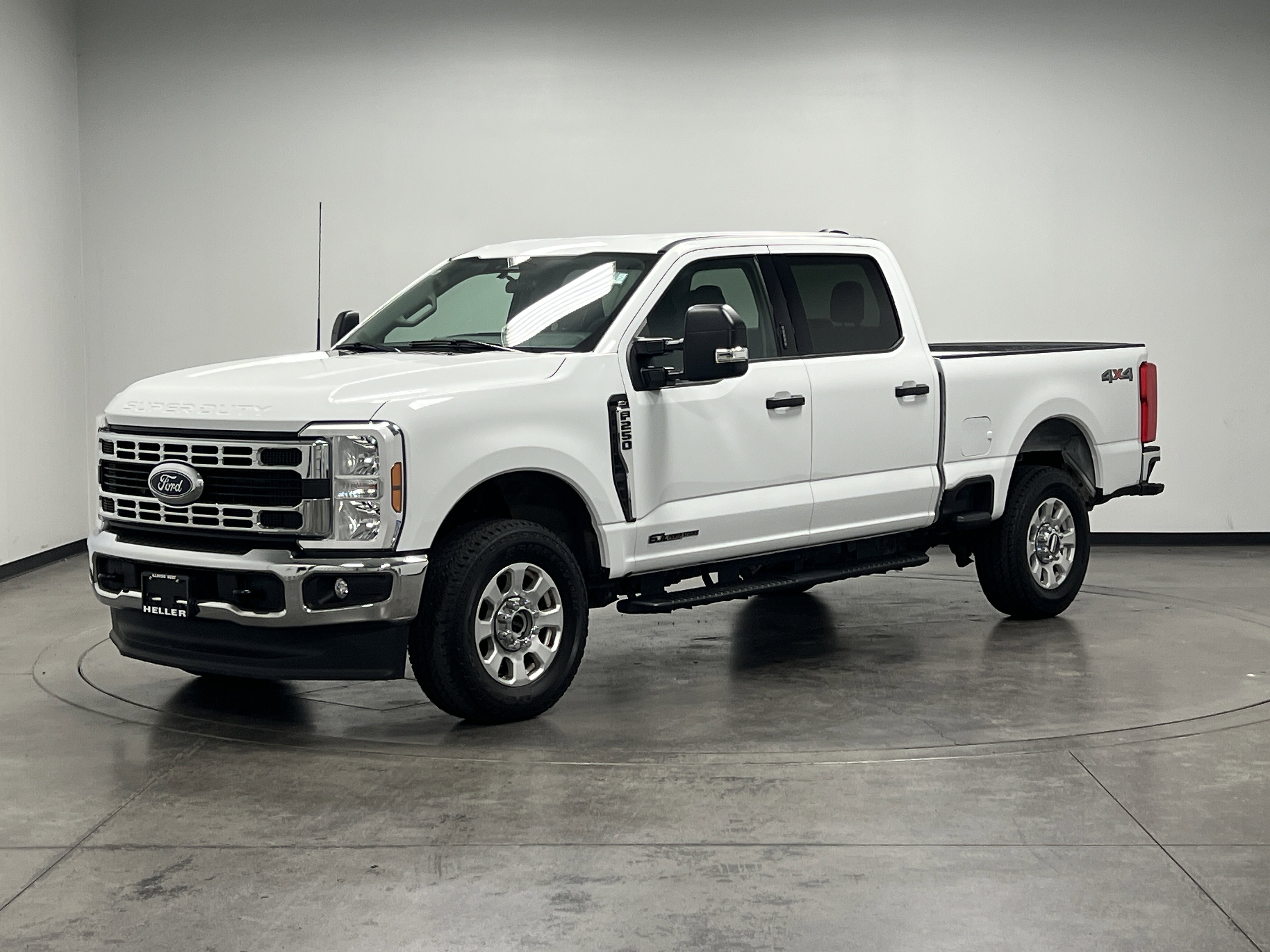 Used 2024 Ford F250 XLT image 4