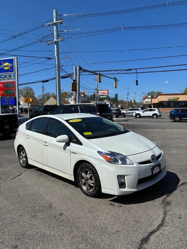Used 2010 Toyota Prius Three FWD image 2