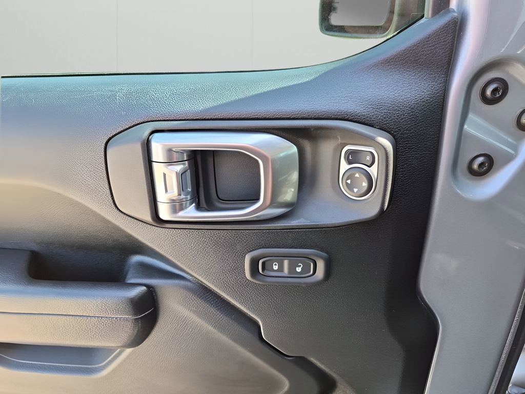 Used 2021 Jeep Gladiator Rubicon w/ LED Lighting Group image 26