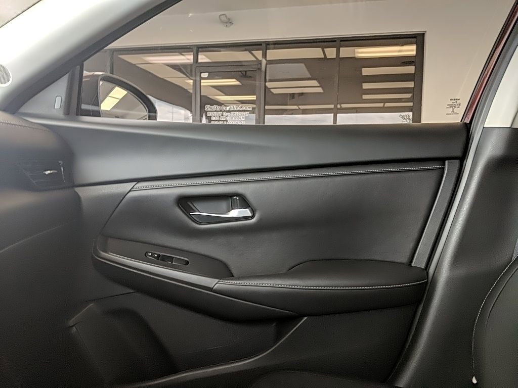 Used 2024 Nissan Sentra SV image 20