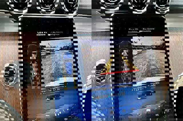 Used 2025 Mercedes-Benz GLC 300 300 image 17