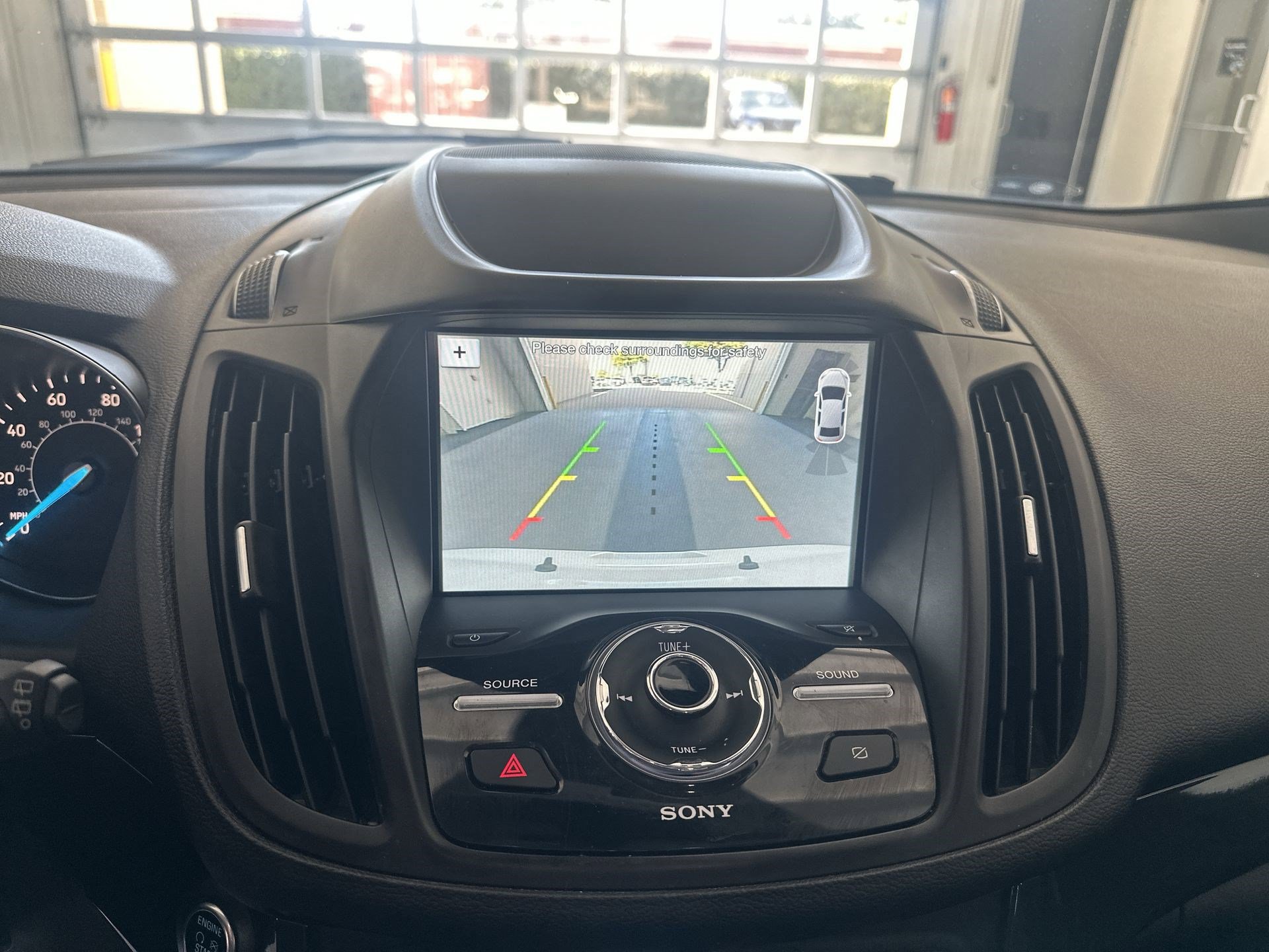 Used 2019 Ford Escape Titanium FWD image 22