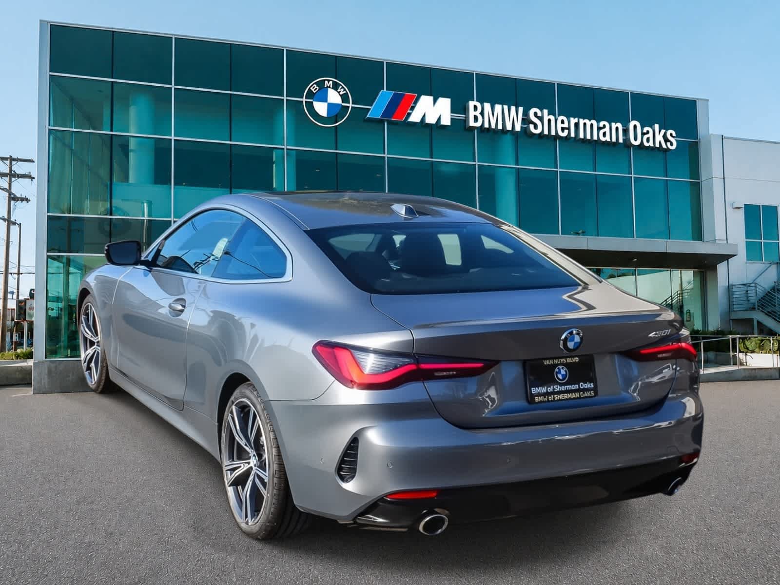 Used 2024 BMW 430i Coupe w/ Premium Package RWD image 6