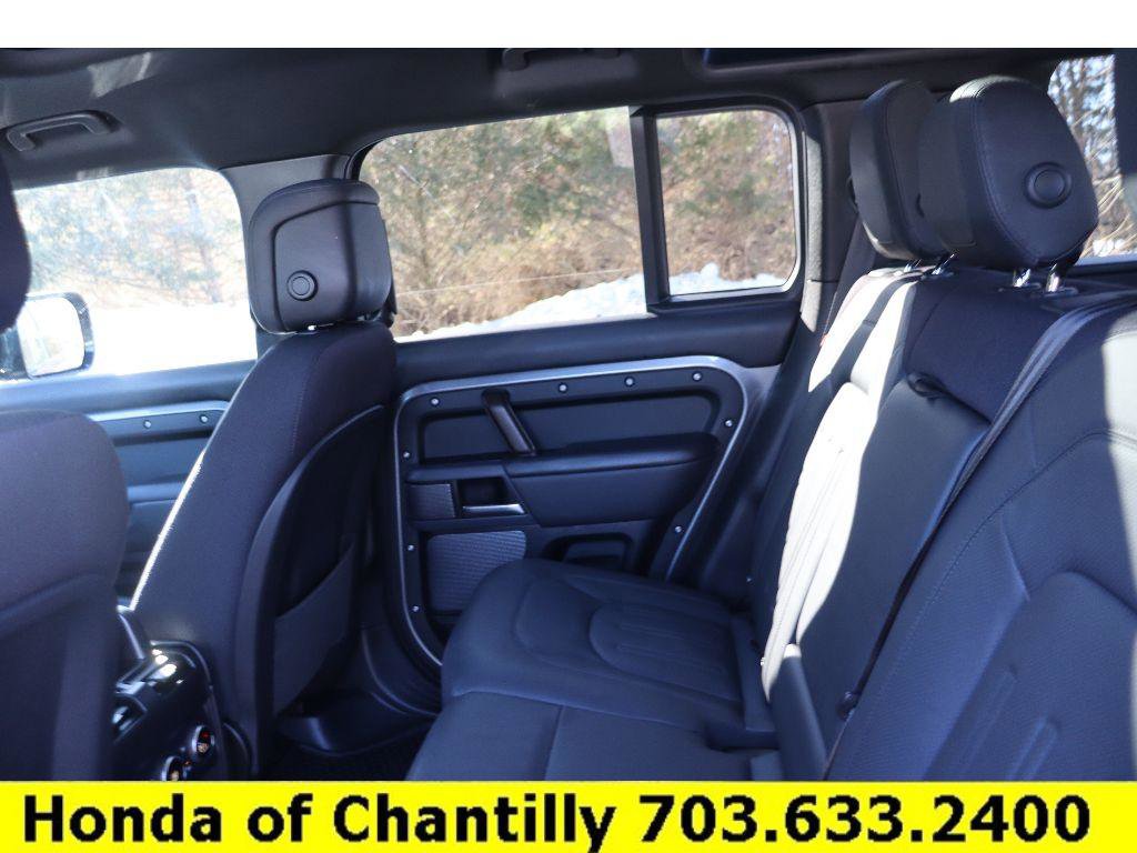 Used 2024 Land Rover Defender 110 X image 27