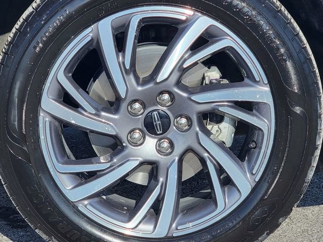 Certified 2024 Lincoln Corsair AWD w/ Equipment Group 101A image 17