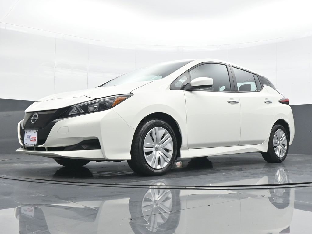 Used 2023 Nissan Leaf S image 17