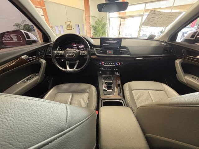 Used 2018 Audi Q5 2.0T Premium Plus w/ Premium Plus Package AWD/4WD image 10