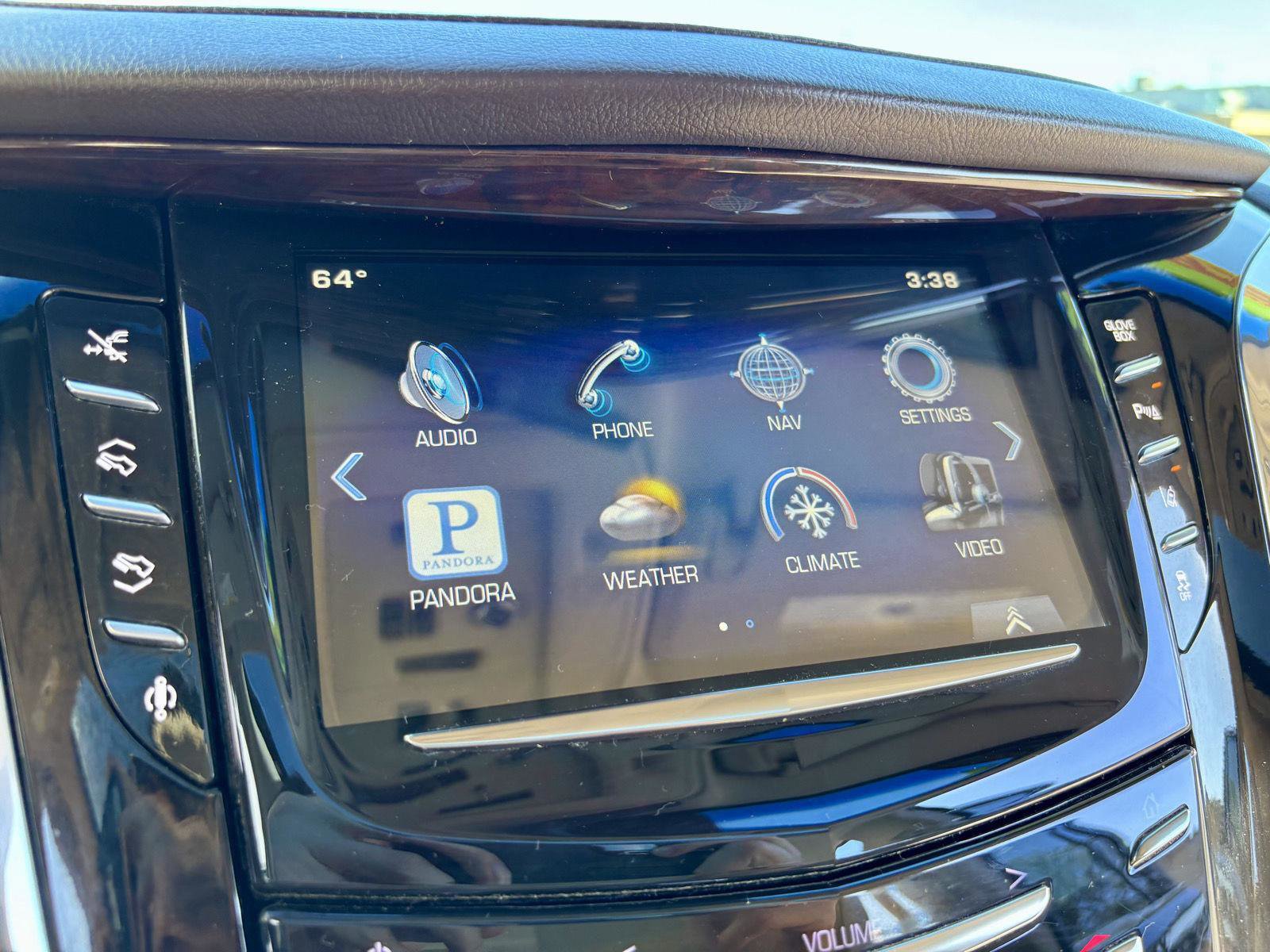 Used 2015 Cadillac Escalade ESV Premium image 43