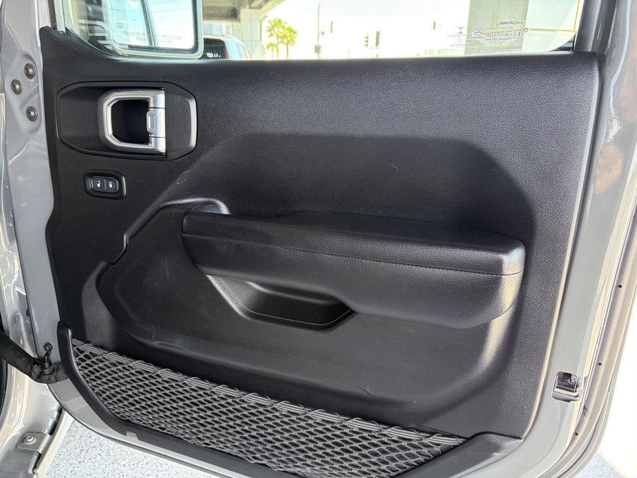 Used 2021 Jeep Wrangler Unlimited Rubicon image 34