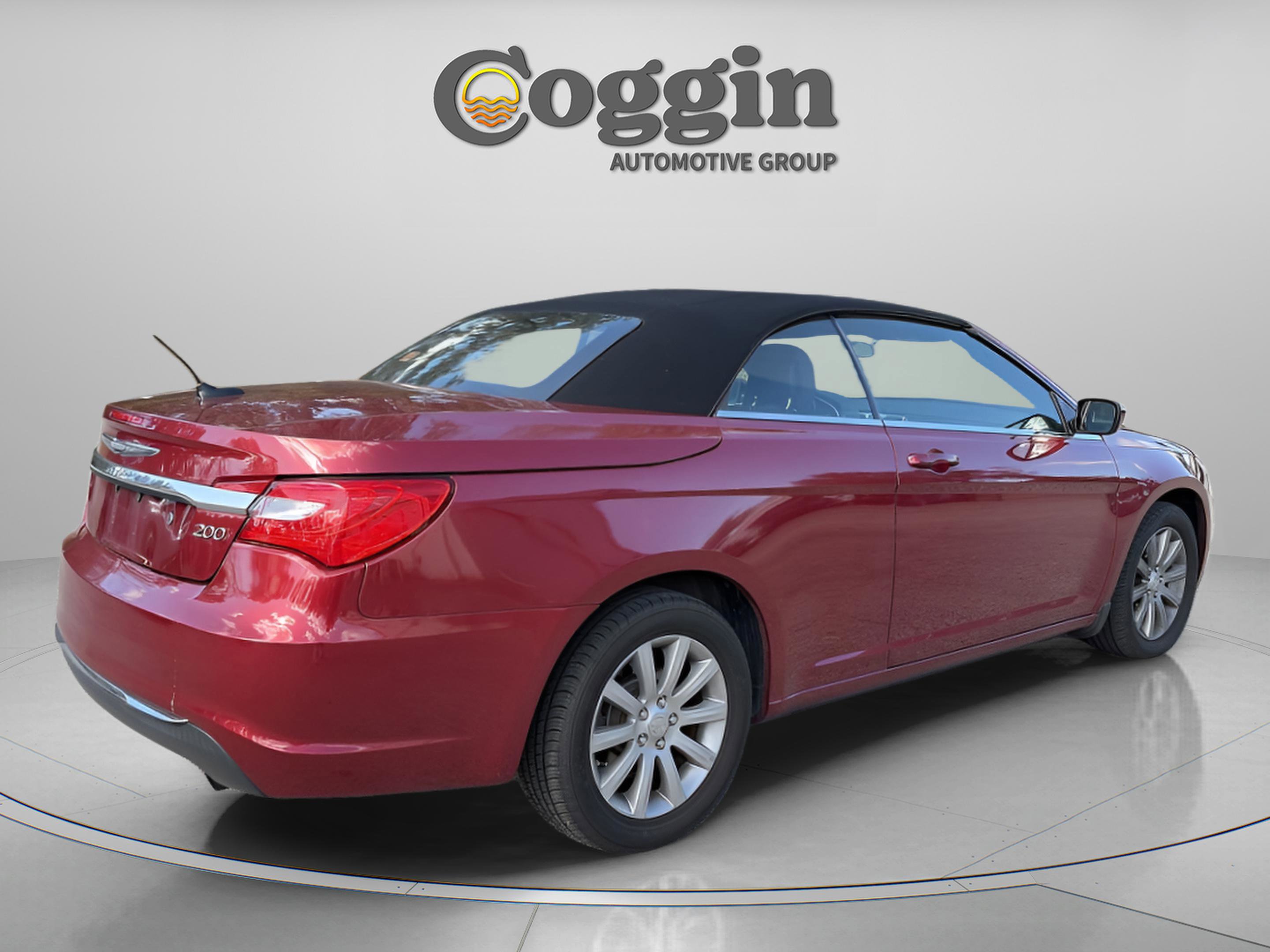Used 2012 Chrysler 200 Touring image 6