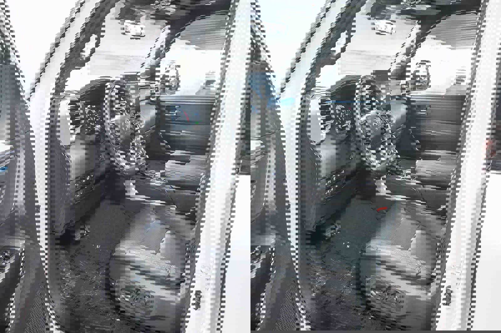 Used 2023 Toyota Tundra Platinum w/ Advanced Package AWD/4WD image 18