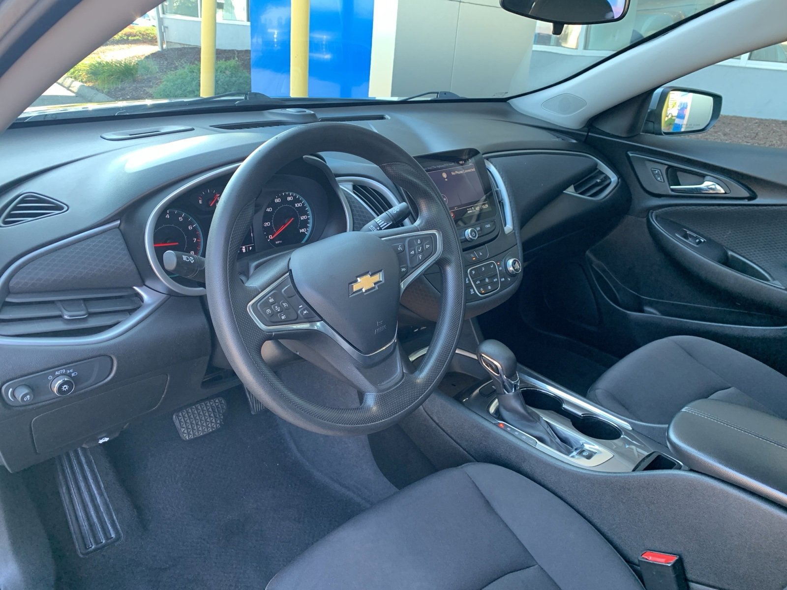 Used 2023 Chevrolet Malibu LT image 18