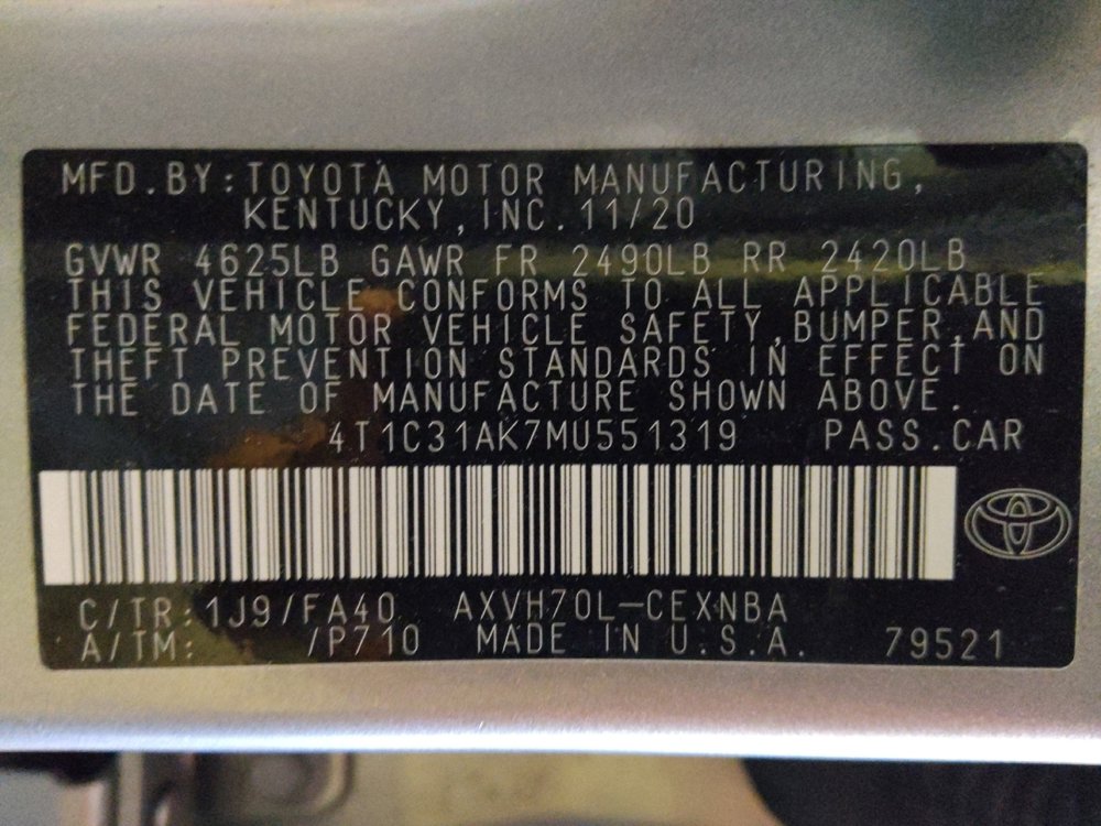 Used 2021 Toyota Camry LE image 33