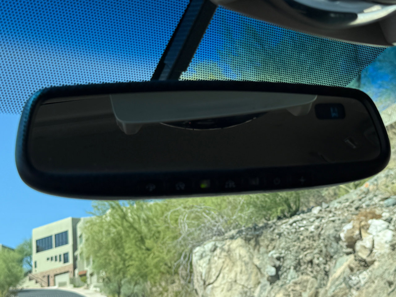 Used 2015 Toyota Sienna SE image 25