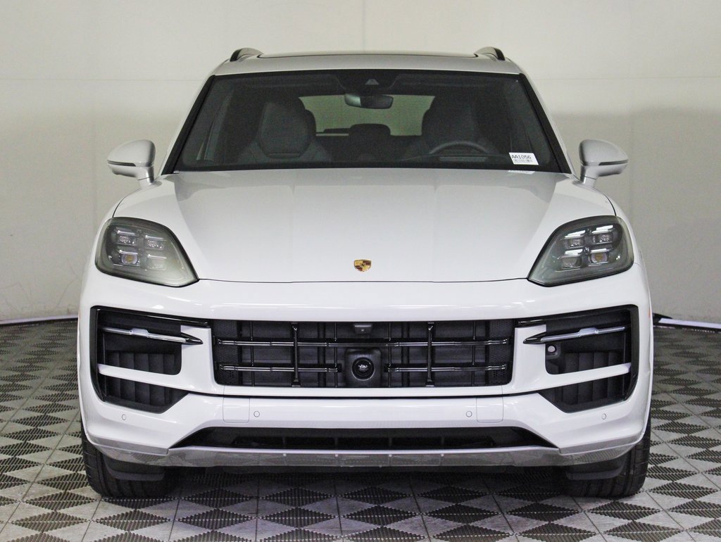 New 2026 Porsche Cayenne GTS image 10