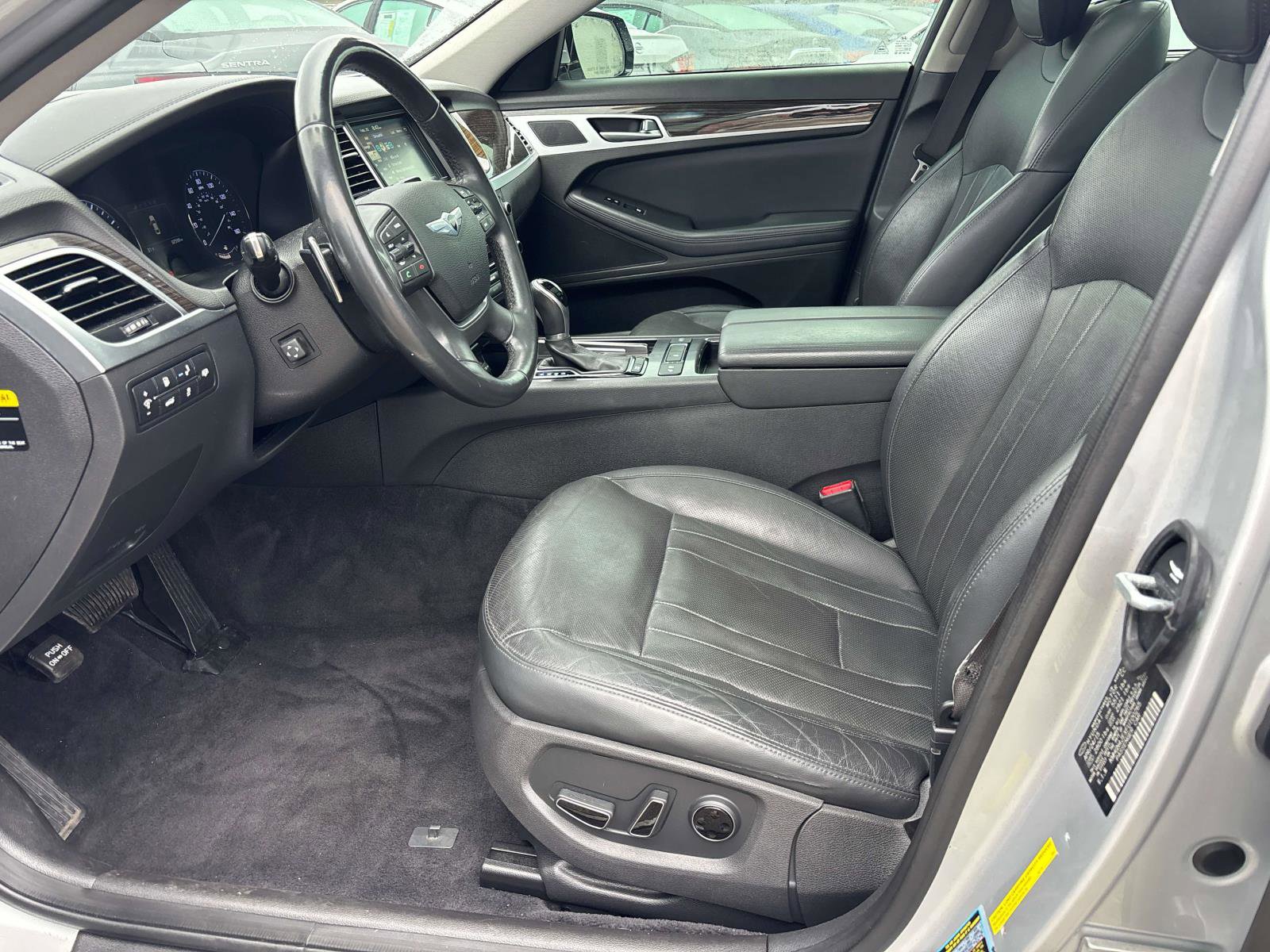 Used 2015 Hyundai Genesis 3.8 w/ Option Group 02 image 9