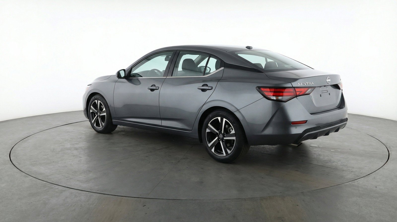 Used 2025 Nissan Sentra SV FWD image 6