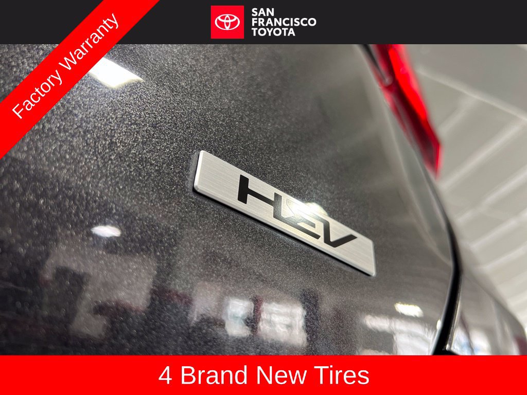 Used 2025 Kia Carnival EX FWD image 10
