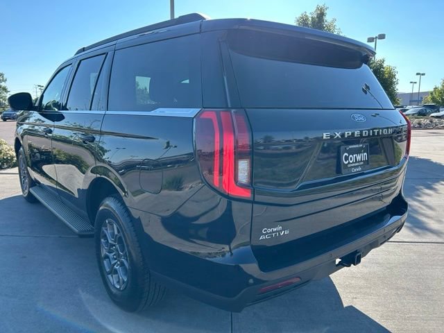 Used 2025 Ford Expedition Active AWD/4WD image 5