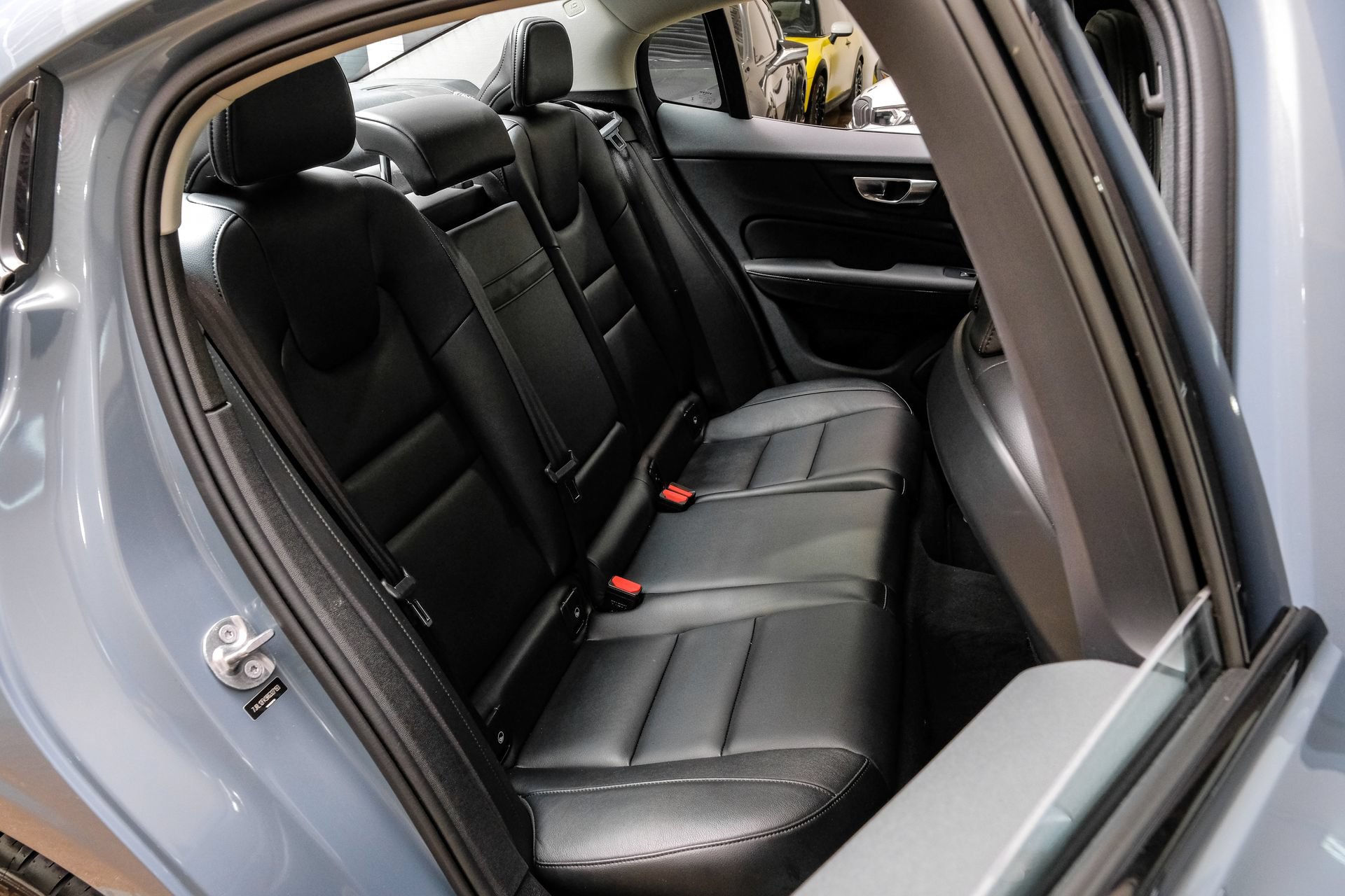 Used 2024 Volvo S60 B5 Core FWD image 37