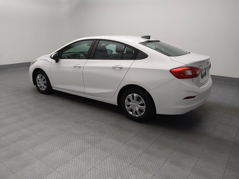 Used 2017 Chevrolet Cruze LS FWD image 3