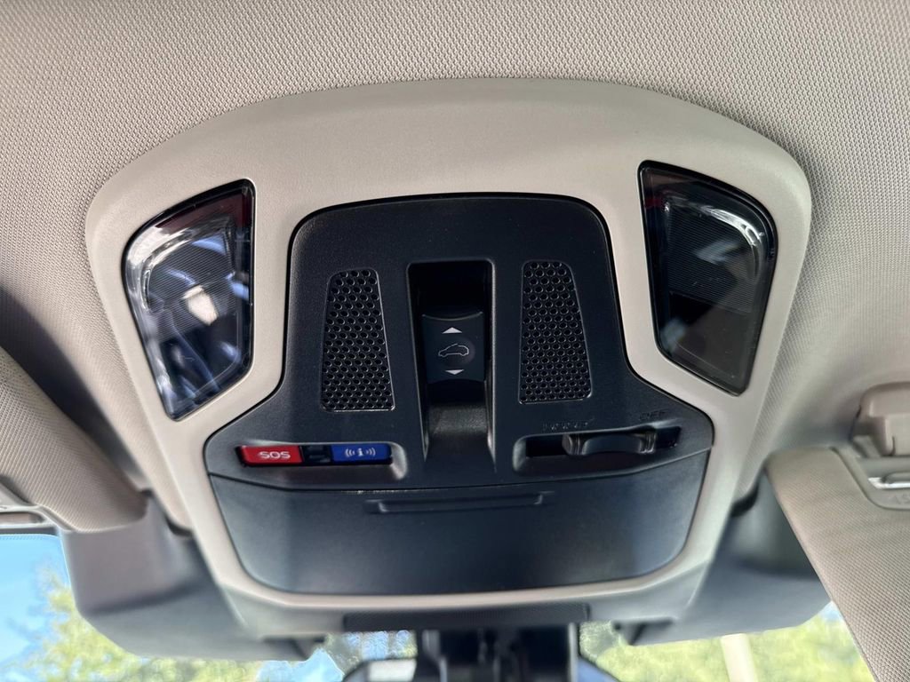 New 2025 Subaru Outback Touring XT image 42