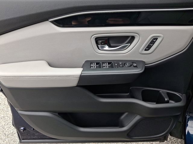 Certified 2025 Honda Pilot EX-L image 12