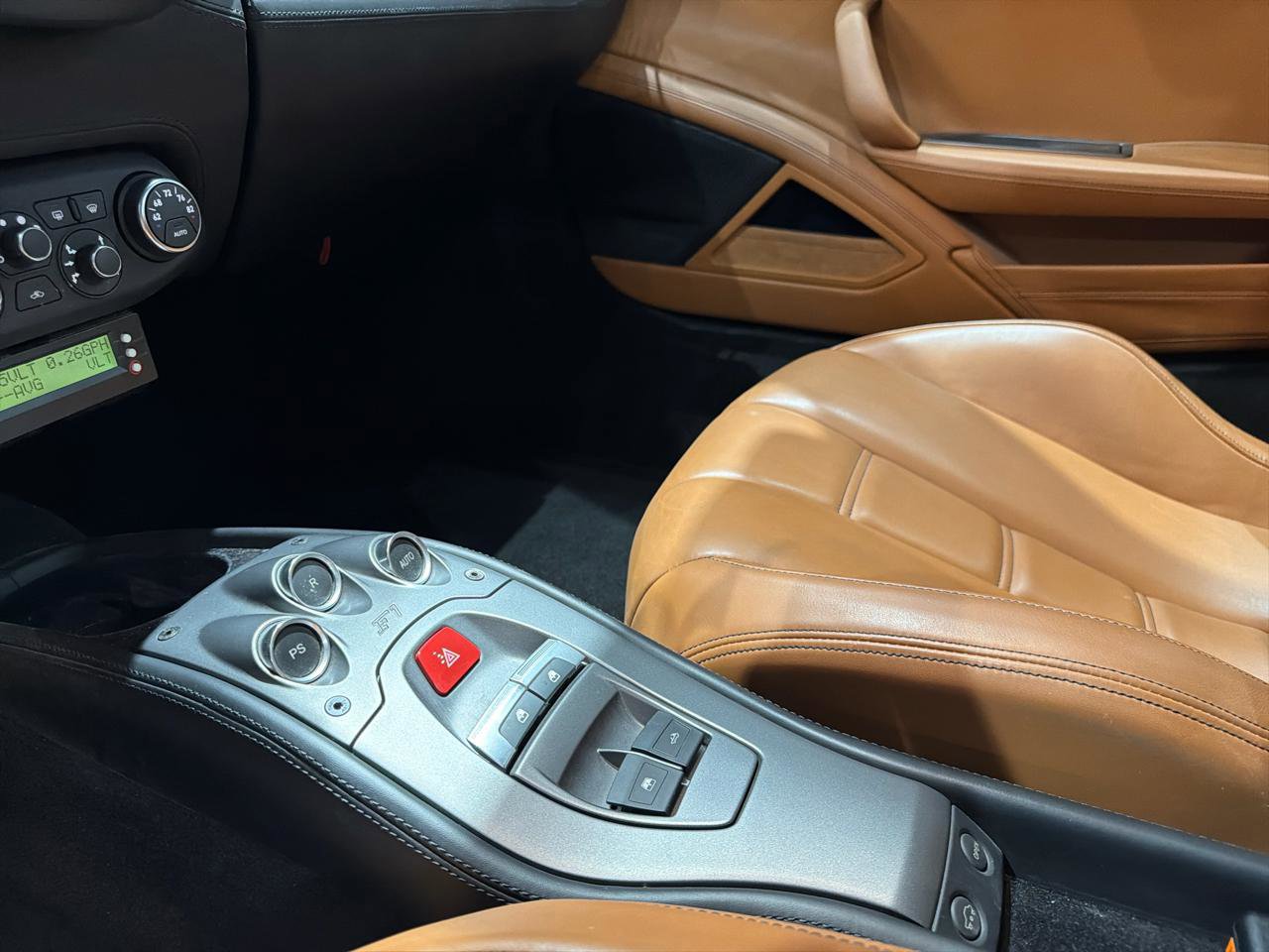 Used 2013 Ferrari 458 Spider RWD image 21