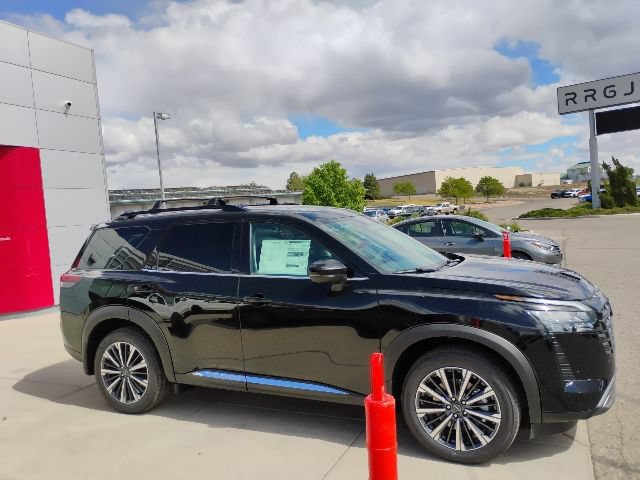 New 2026 Nissan Pathfinder Platinum AWD/4WD image 4