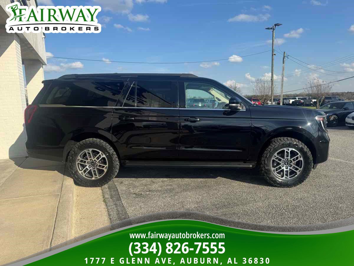 Used 2025 Ford Expedition Max Active image 5