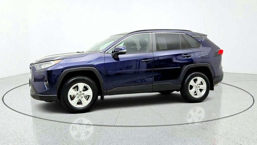 Used 2021 Toyota RAV4 XLE AWD/4WD image 8