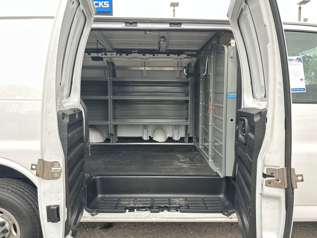 Used 2023 GMC Savana 2500 w/ Driver Convenience Package image 19