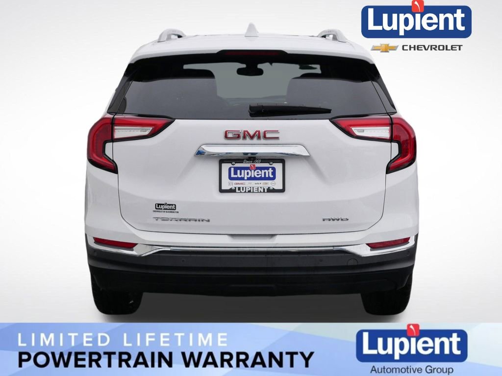 Used 2024 GMC Terrain SLT w/ Infotainment Package II image 5