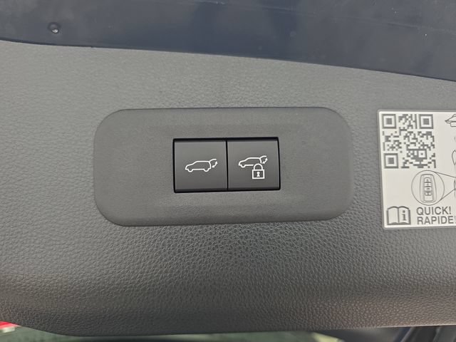 Certified 2025 Toyota Crown Signia AWD/4WD image 32