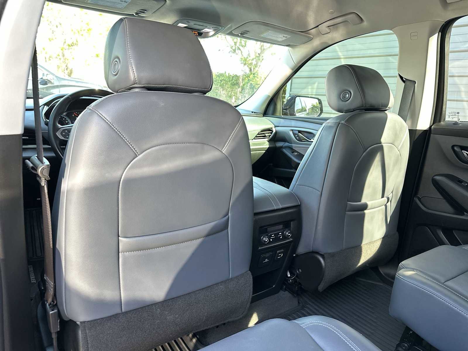 Certified 2020 Chevrolet Traverse Premier FWD image 16