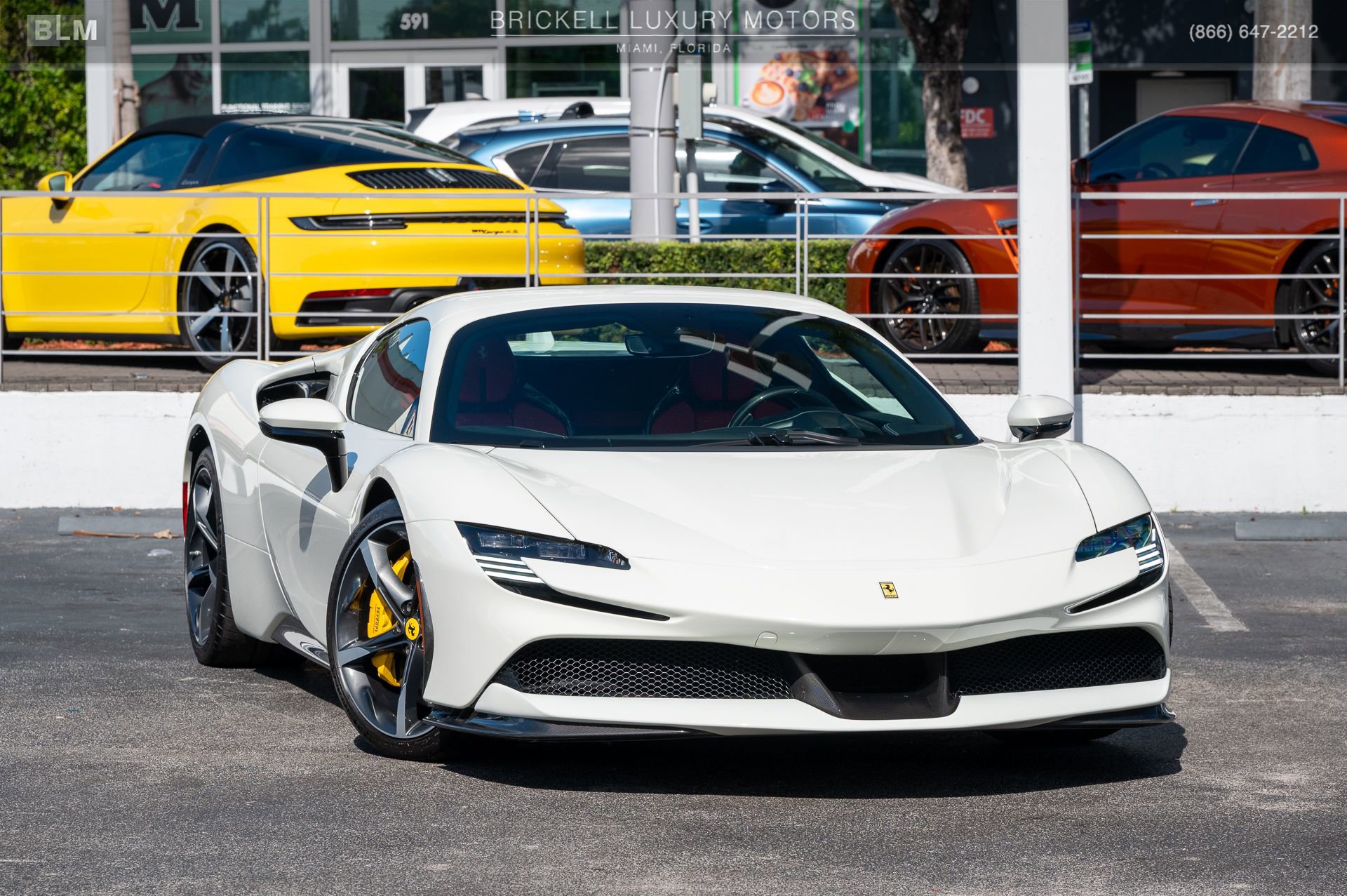 Used 2022 Ferrari SF90 Spider image 10