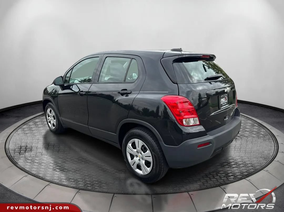Used 2016 Chevrolet Trax LS FWD image 3