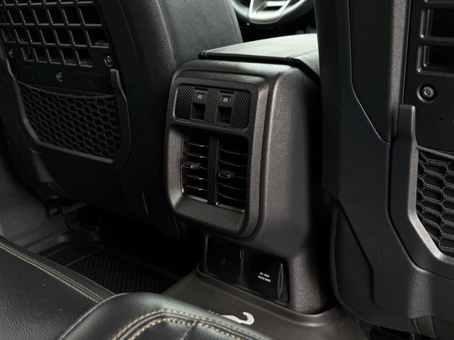 Used 2025 Ford Bronco Badlands AWD/4WD image 22