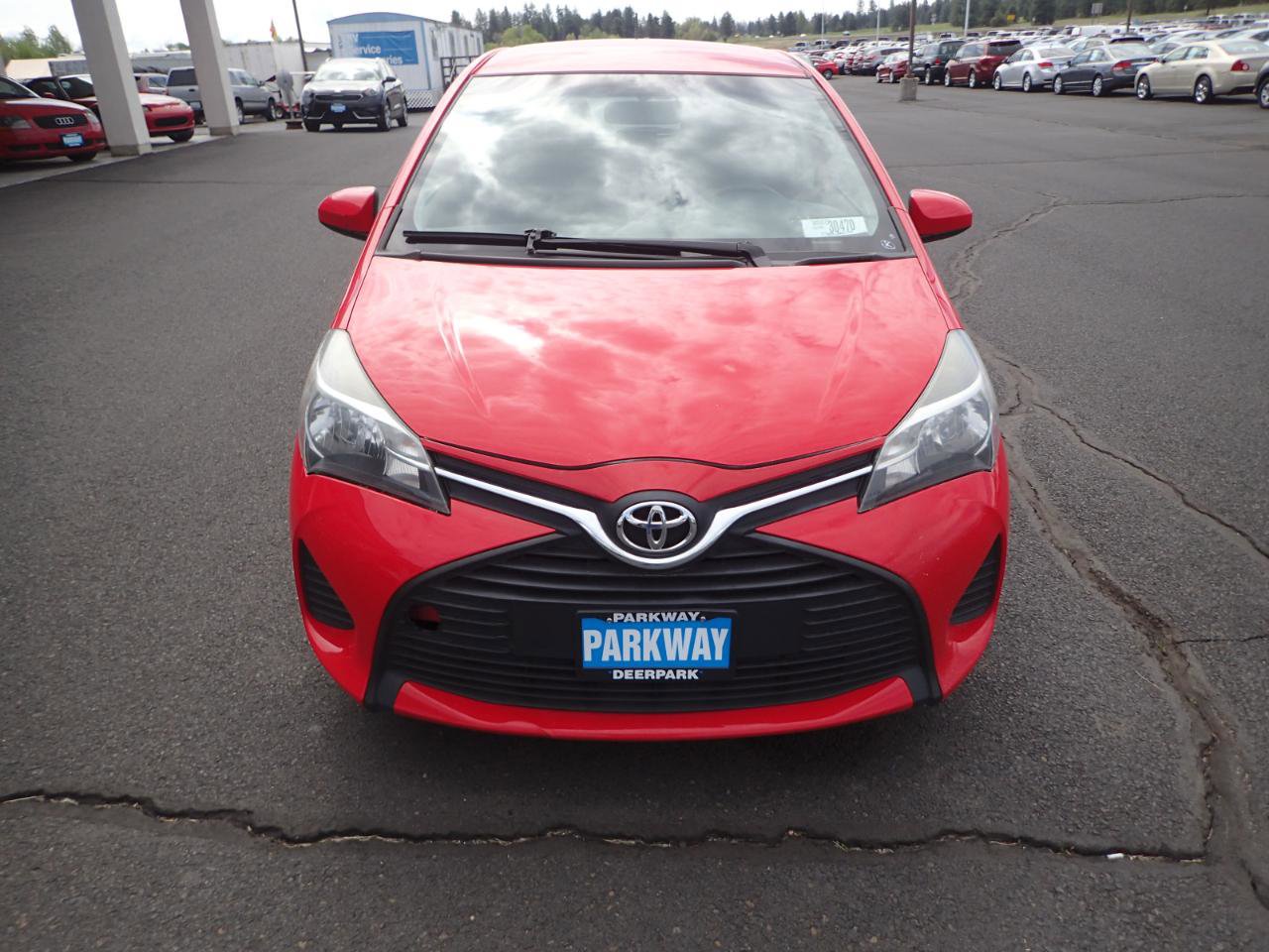 Used 2015 Toyota Yaris L FWD image 8