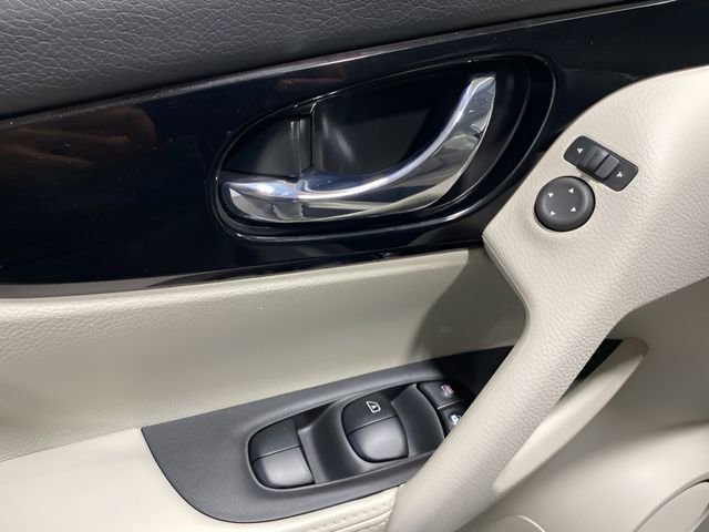 Certified 2022 Nissan Rogue Sport SL AWD/4WD image 10