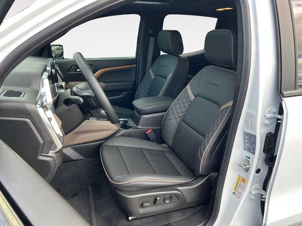 Used 2026 GMC Canyon Denali AWD/4WD image 15