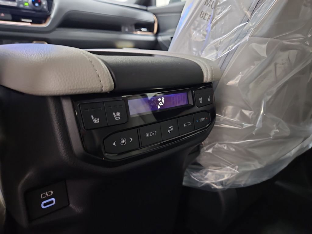 New 2026 Toyota Grand Highlander AWD Hybrid image 27