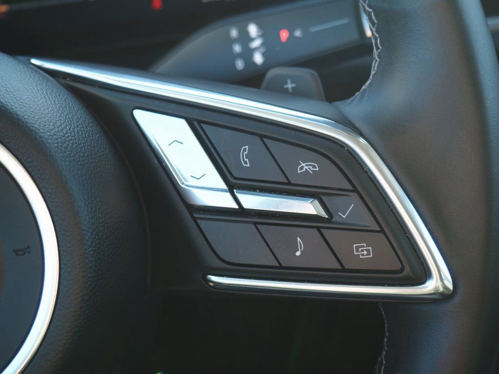 Used 2025 Buick Envision Preferred image 19