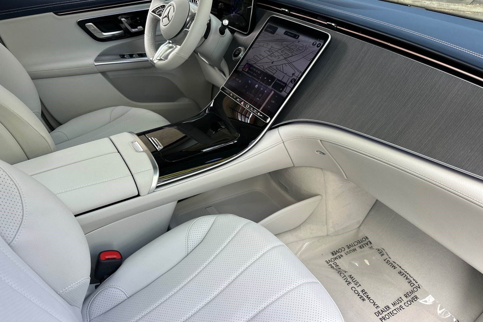 New 2027 Mercedes-Benz EQE 320 4MATIC SUV image 29