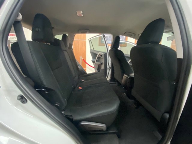 Used 2017 Toyota RAV4 LE image 17