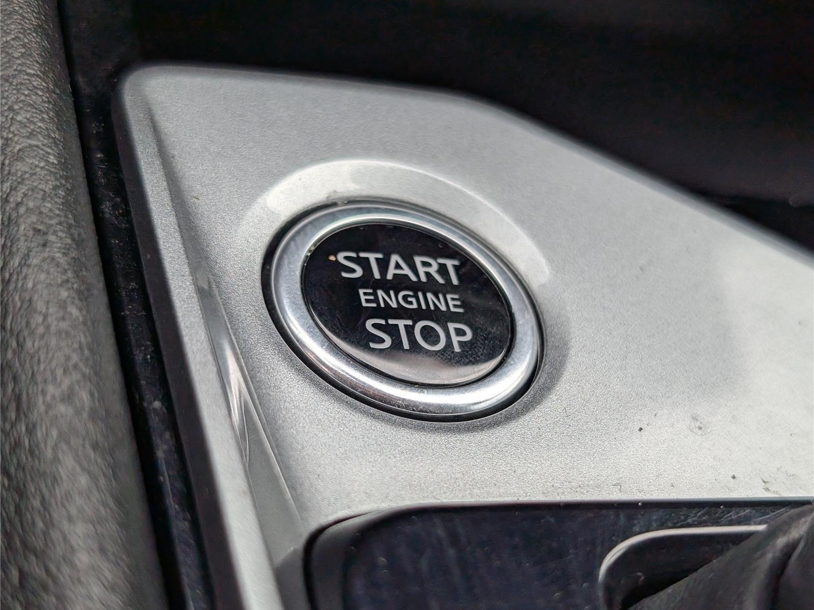 Used 2024 Nissan Altima 2.5 SV FWD image 24